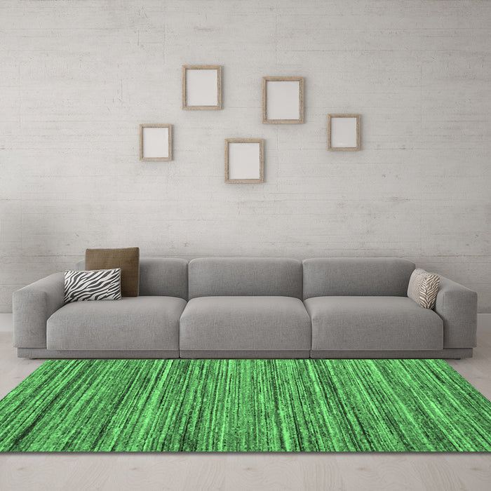 Machine Washable Abstract Emerald Green Contemporary Area Rugs in a Living Room,, wshcon1715emgrn