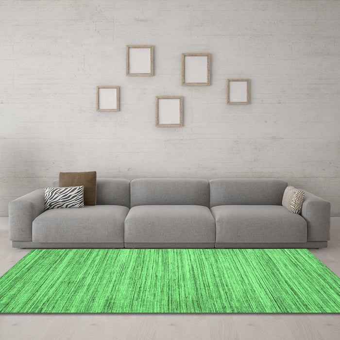 Machine Washable Abstract Emerald Green Contemporary Area Rugs in a Living Room,, wshcon1720emgrn