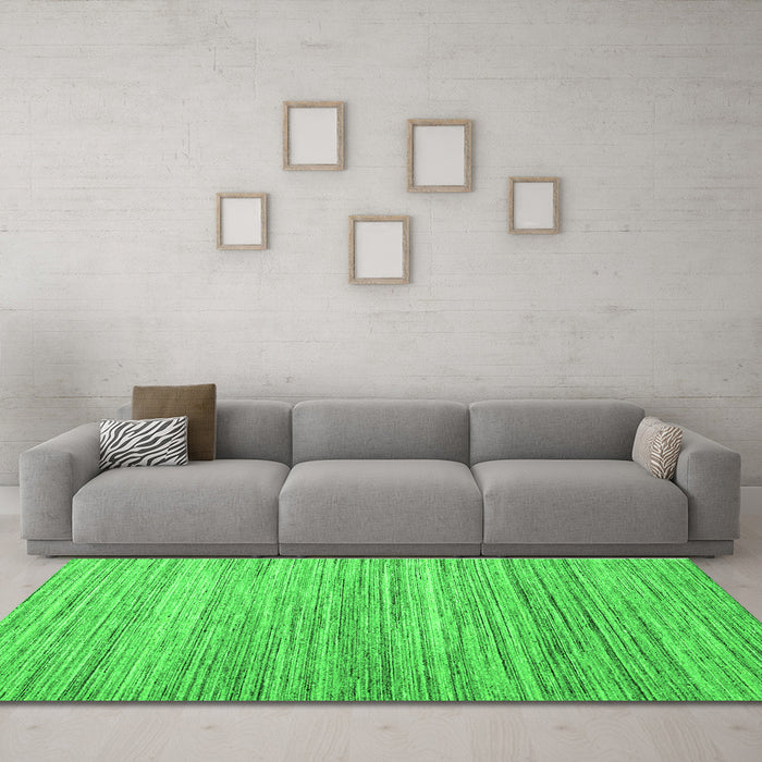 Machine Washable Abstract Green Contemporary Area Rugs in a Living Room,, wshcon1722grn