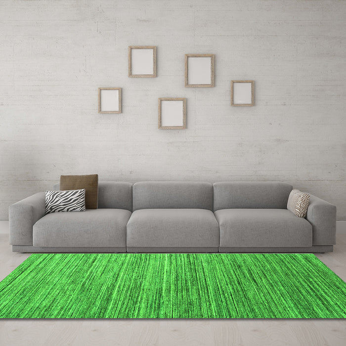 Machine Washable Abstract Green Contemporary Area Rugs in a Living Room,, wshcon1728grn
