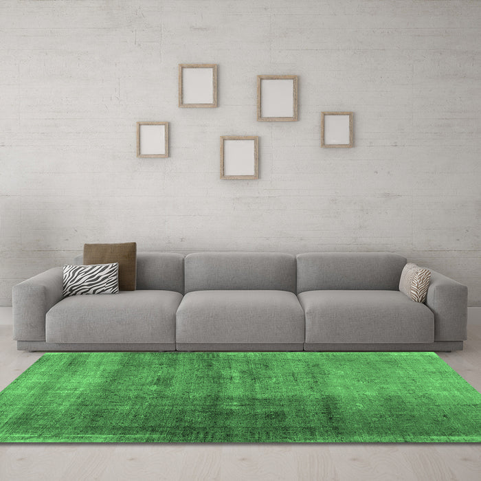 Machine Washable Abstract Emerald Green Contemporary Area Rugs in a Living Room,, wshcon1729emgrn