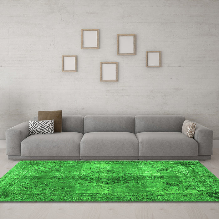Machine Washable Abstract Green Contemporary Area Rugs in a Living Room,, wshcon1731grn