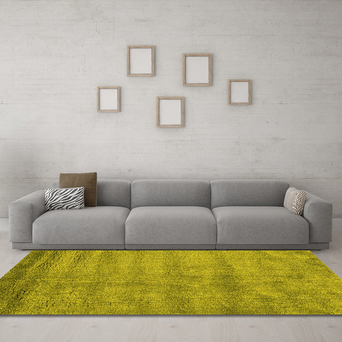 Machine Washable Abstract Yellow Contemporary Rug in a Living Room, wshcon1732yw