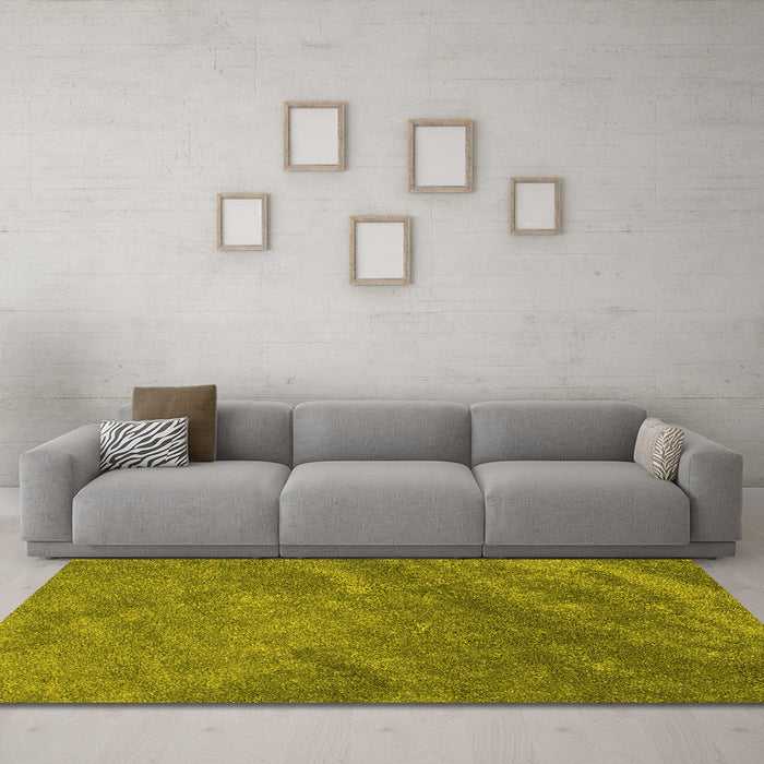 Machine Washable Abstract Yellow Contemporary Rug in a Living Room, wshcon1736yw