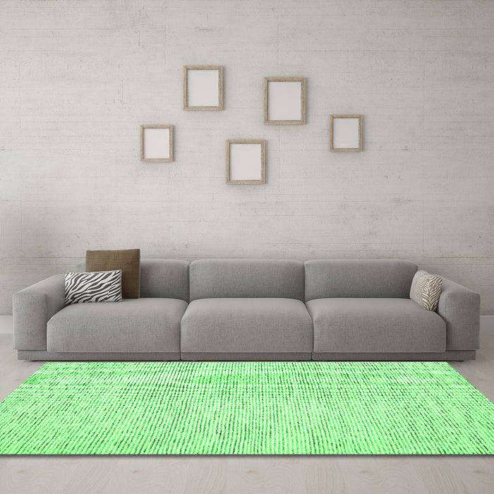Machine Washable Abstract Green Contemporary Area Rugs in a Living Room,, wshcon1741grn