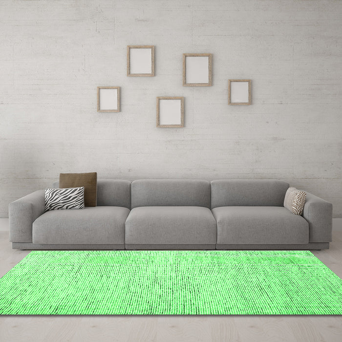Machine Washable Abstract Green Contemporary Area Rugs in a Living Room,, wshcon1742grn