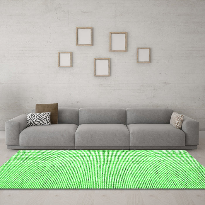Machine Washable Abstract Green Contemporary Area Rugs in a Living Room,, wshcon1758grn