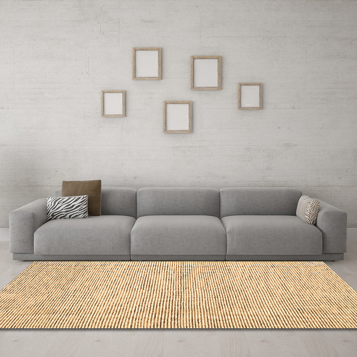 Machine Washable Abstract Brown Contemporary Rug in a Living Room,, wshcon1759brn