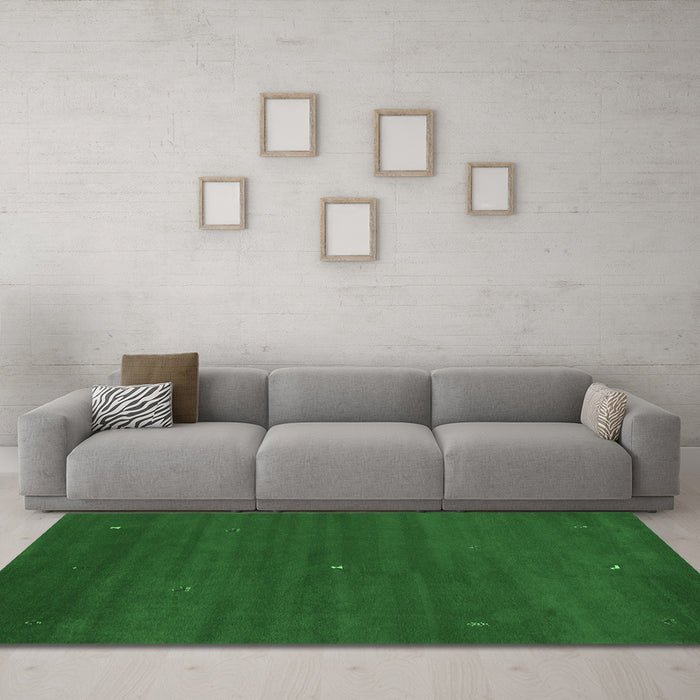 Machine Washable Abstract Emerald Green Contemporary Area Rugs in a Living Room,, wshcon1764emgrn