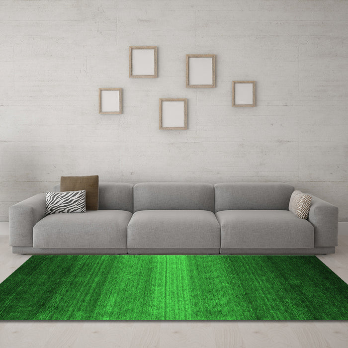 Machine Washable Abstract Green Contemporary Area Rugs in a Living Room,, wshcon1781grn