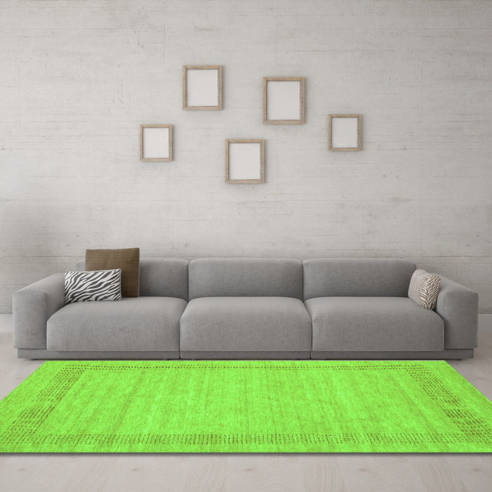 Machine Washable Abstract Green Contemporary Area Rugs in a Living Room,, wshcon1782grn