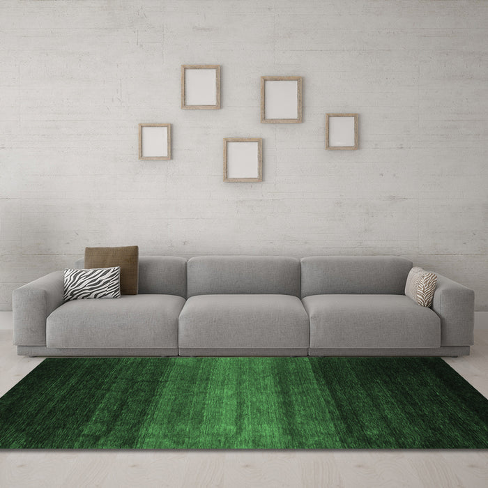 Machine Washable Abstract Emerald Green Contemporary Area Rugs in a Living Room,, wshcon1784emgrn