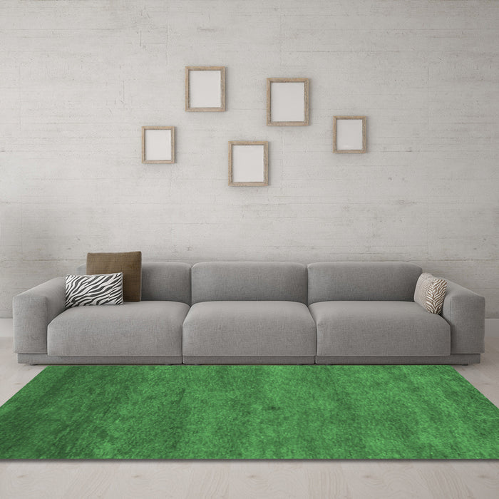 Machine Washable Abstract Emerald Green Contemporary Area Rugs in a Living Room,, wshcon1797emgrn