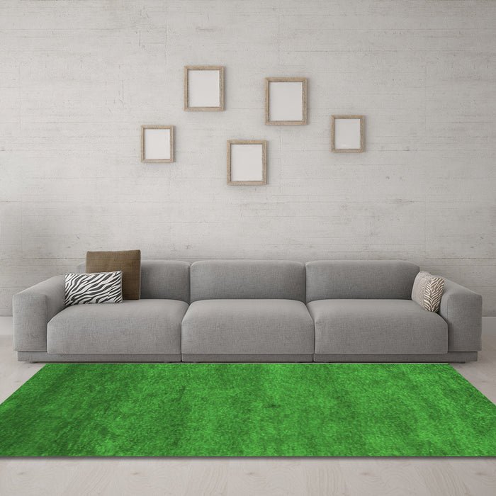 Machine Washable Abstract Green Contemporary Area Rugs in a Living Room,, wshcon1797grn