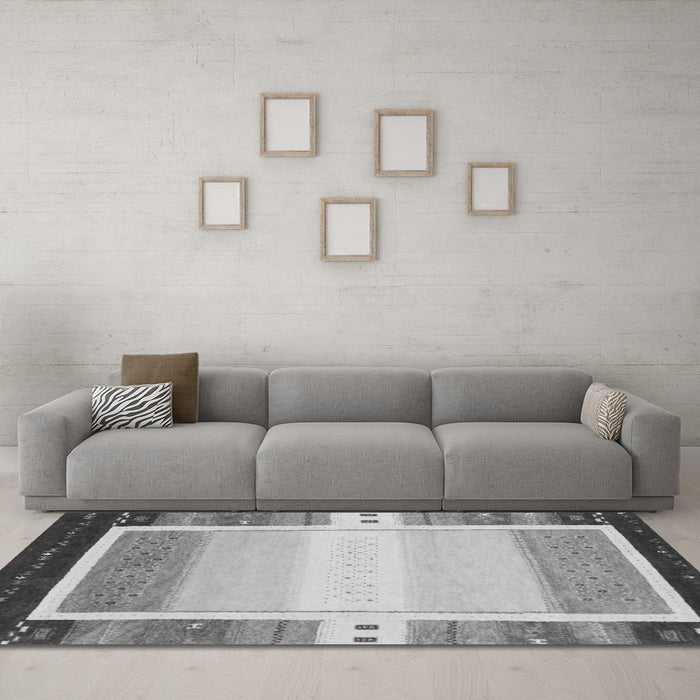 Machine Washable Abstract Gray Contemporary Rug in a Living Room,, wshcon1798gry