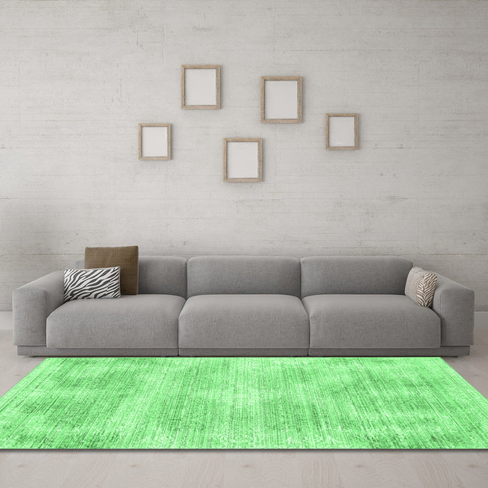 Machine Washable Abstract Emerald Green Contemporary Area Rugs in a Living Room,, wshcon179emgrn