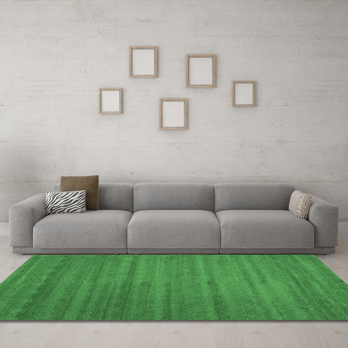Machine Washable Abstract Emerald Green Contemporary Area Rugs in a Living Room,, wshcon1800emgrn