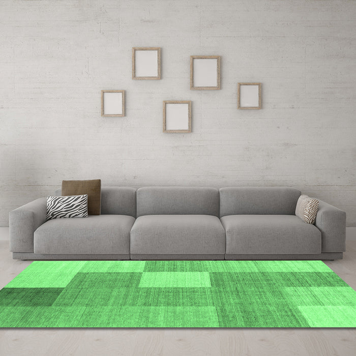 Machine Washable Checkered Emerald Green Modern Area Rugs in a Living Room,, wshcon1801emgrn