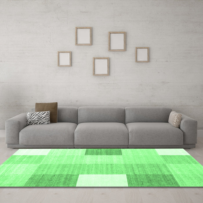 Machine Washable Checkered Emerald Green Modern Area Rugs in a Living Room,, wshcon1805emgrn