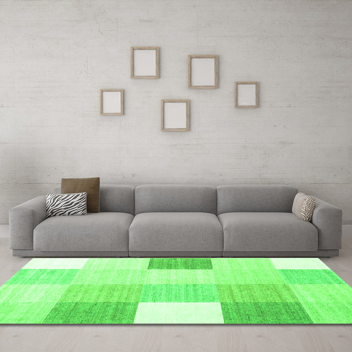 Machine Washable Checkered Green Modern Area Rugs in a Living Room,, wshcon1805grn