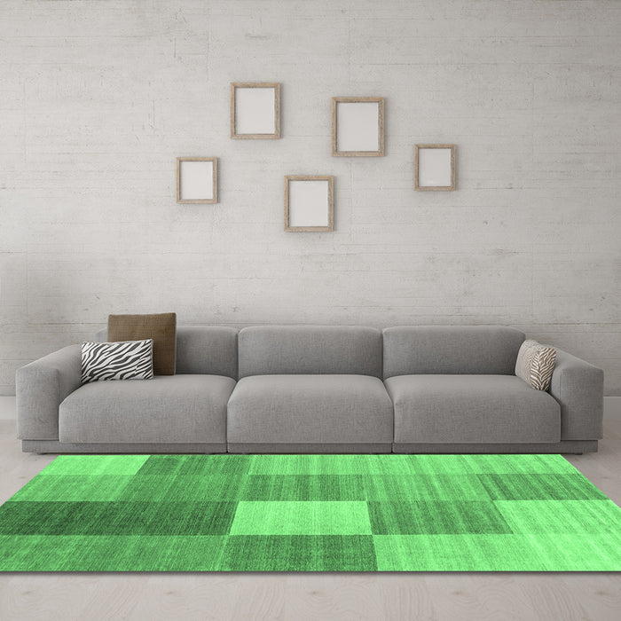 Machine Washable Checkered Emerald Green Modern Area Rugs in a Living Room,, wshcon1806emgrn