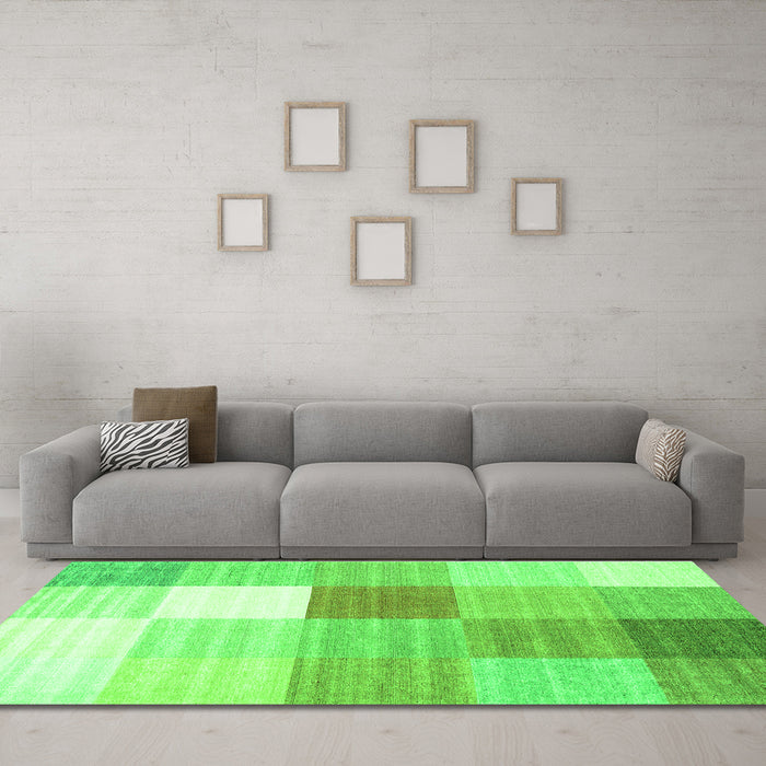 Machine Washable Checkered Green Modern Area Rugs in a Living Room,, wshcon1807grn