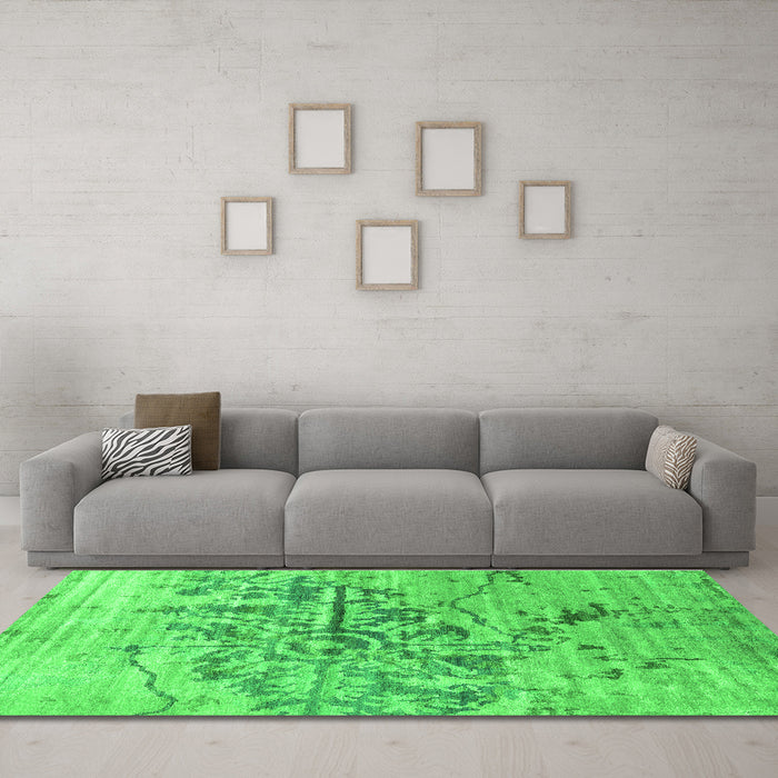 Machine Washable Abstract Green Contemporary Area Rugs in a Living Room,, wshcon1808grn