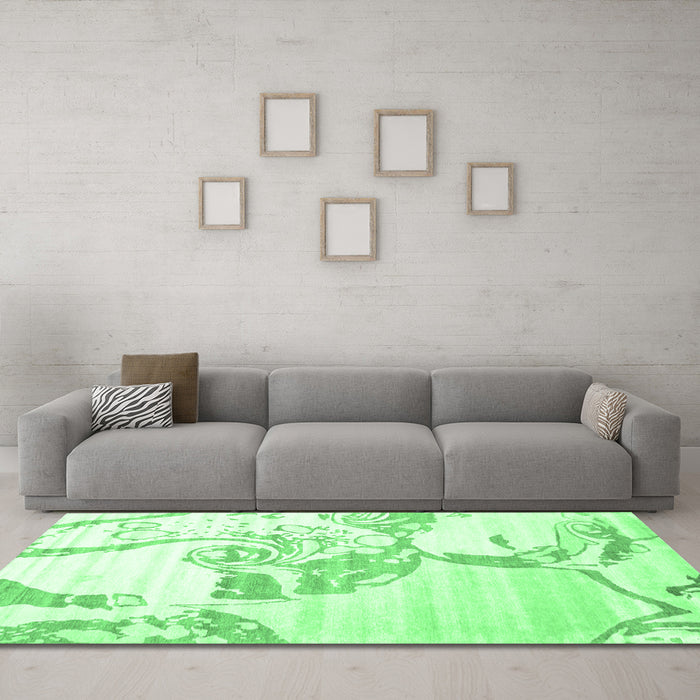 Machine Washable Abstract Emerald Green Contemporary Area Rugs in a Living Room,, wshcon1811emgrn