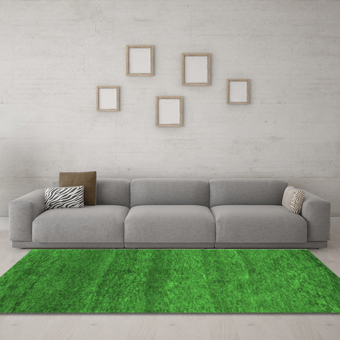 Machine Washable Abstract Green Contemporary Area Rugs in a Living Room,, wshcon1815grn