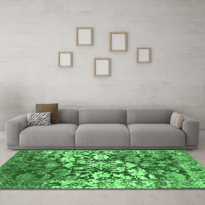 Machine Washable Abstract Emerald Green Contemporary Area Rugs in a Living Room,, wshcon1819emgrn