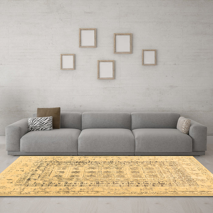 Machine Washable Abstract Brown Contemporary Rug in a Living Room,, wshcon1824brn
