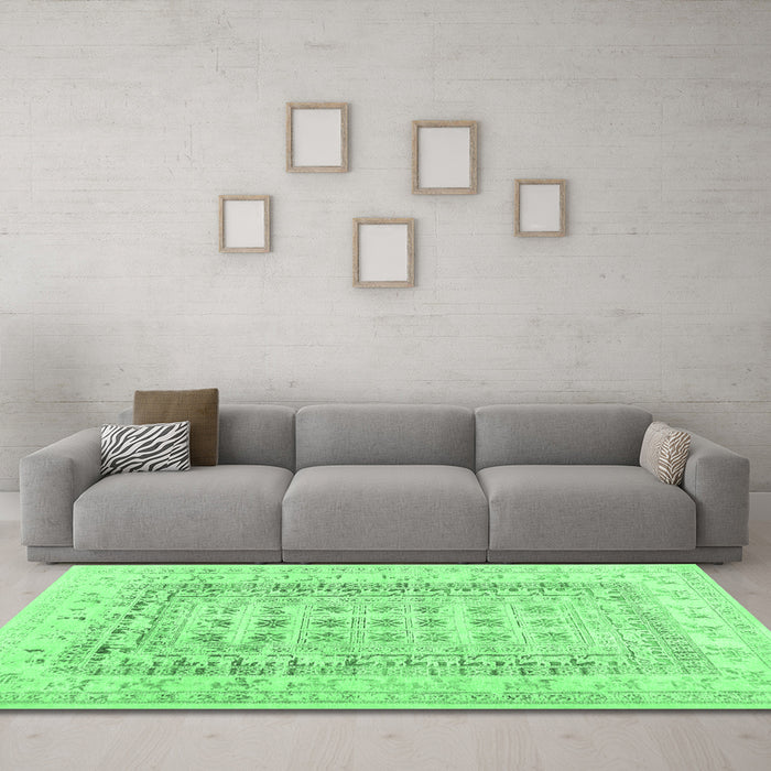 Machine Washable Abstract Emerald Green Contemporary Area Rugs in a Living Room,, wshcon1824emgrn