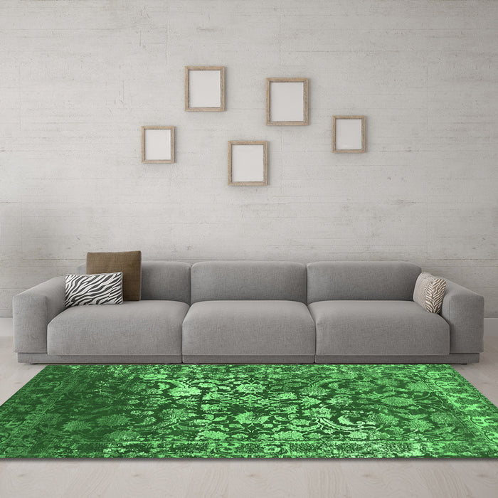 Machine Washable Abstract Emerald Green Contemporary Area Rugs in a Living Room,, wshcon1826emgrn