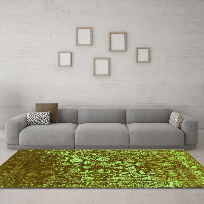 Machine Washable Abstract Green Contemporary Area Rugs in a Living Room,, wshcon1826grn