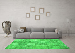 Machine Washable Abstract Green Contemporary Area Rugs in a Living Room,, wshcon1827grn