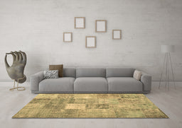 Machine Washable Abstract Brown Contemporary Rug in a Living Room,, wshcon1827brn