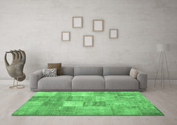 Machine Washable Abstract Emerald Green Contemporary Area Rugs in a Living Room,, wshcon1827emgrn