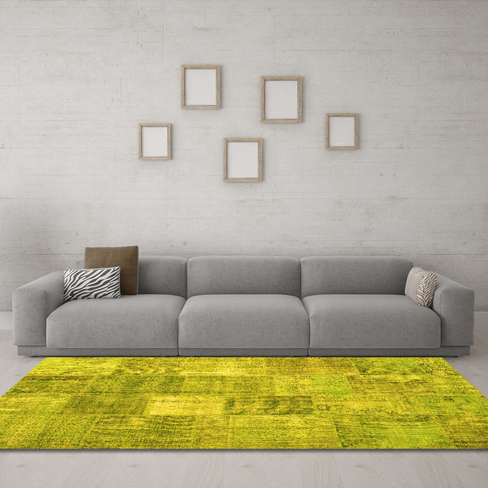 Machine Washable Abstract Yellow Contemporary Rug in a Living Room, wshcon1827yw