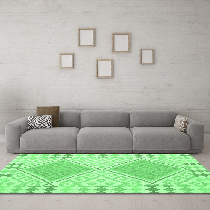 Machine Washable Southwestern Emerald Green Country Area Rugs in a Living Room,, wshcon1829emgrn