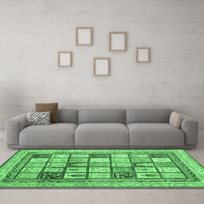 Machine Washable Abstract Emerald Green Contemporary Area Rugs in a Living Room,, wshcon1833emgrn