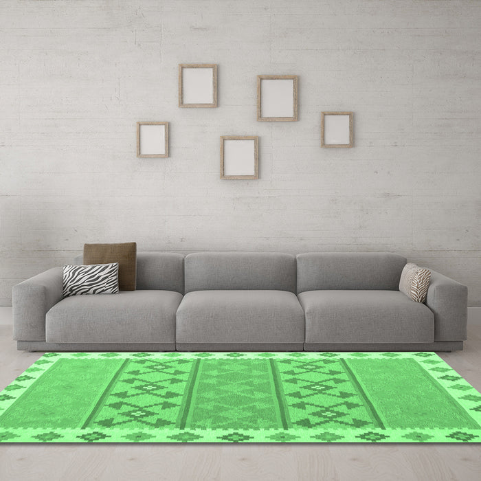 Machine Washable Southwestern Emerald Green Country Area Rugs in a Living Room,, wshcon1836emgrn