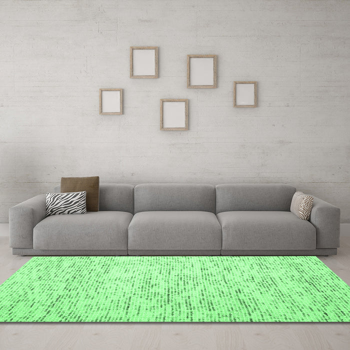 Machine Washable Abstract Emerald Green Contemporary Area Rugs in a Living Room,, wshcon1837emgrn
