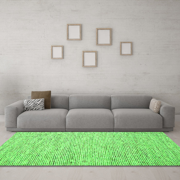 Machine Washable Abstract Green Contemporary Area Rugs in a Living Room,, wshcon1840grn