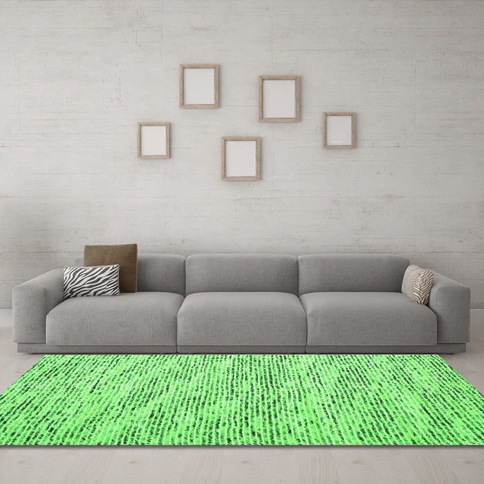 Machine Washable Abstract Green Contemporary Area Rugs in a Living Room,, wshcon1841grn