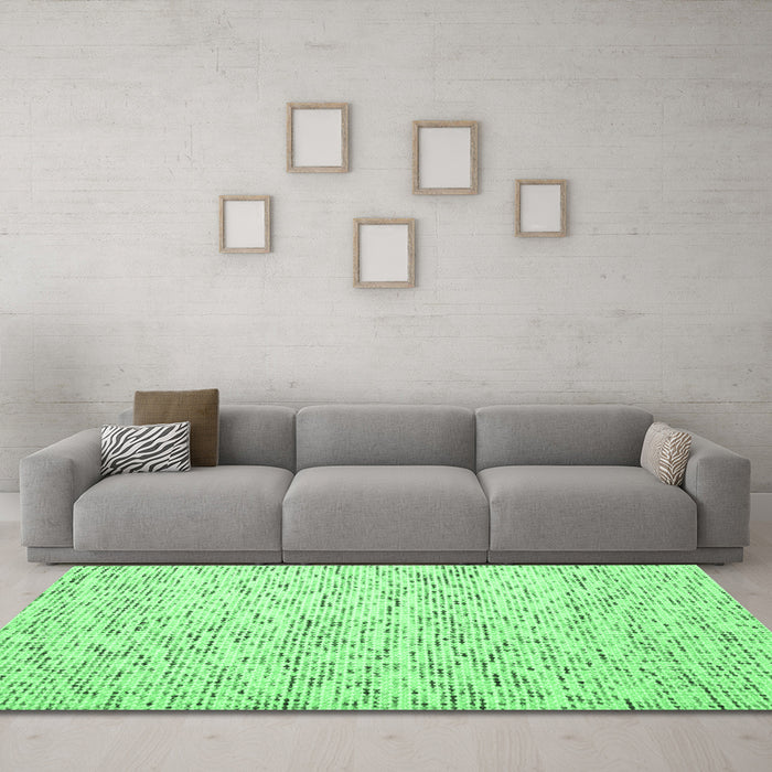 Machine Washable Abstract Emerald Green Contemporary Area Rugs in a Living Room,, wshcon1844emgrn