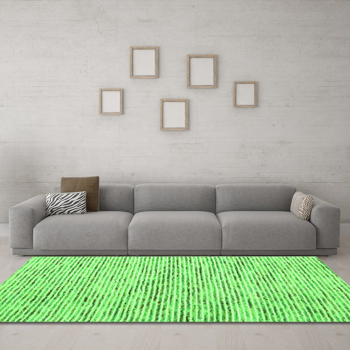 Machine Washable Abstract Green Contemporary Area Rugs in a Living Room,, wshcon1848grn
