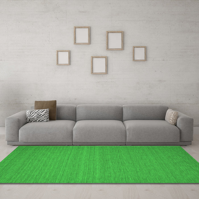 Machine Washable Abstract Green Contemporary Area Rugs in a Living Room,, wshcon184grn