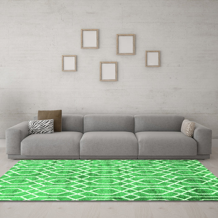 Machine Washable Trellis Green Modern Area Rugs in a Living Room,, wshcon1851grn