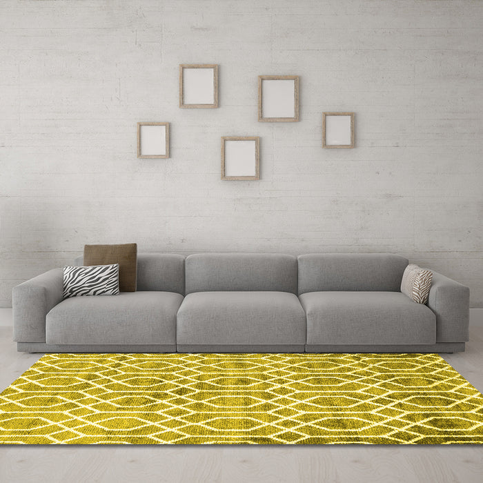 Machine Washable Trellis Yellow Modern Rug in a Living Room, wshcon1851yw