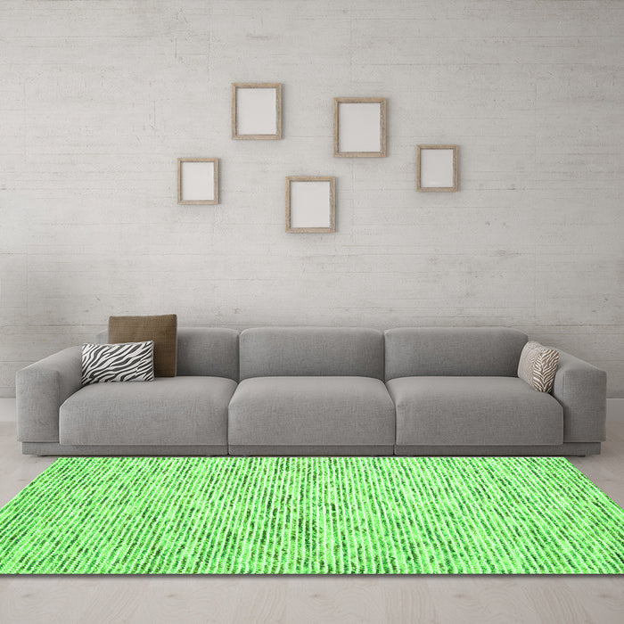 Machine Washable Abstract Green Contemporary Area Rugs in a Living Room,, wshcon1853grn